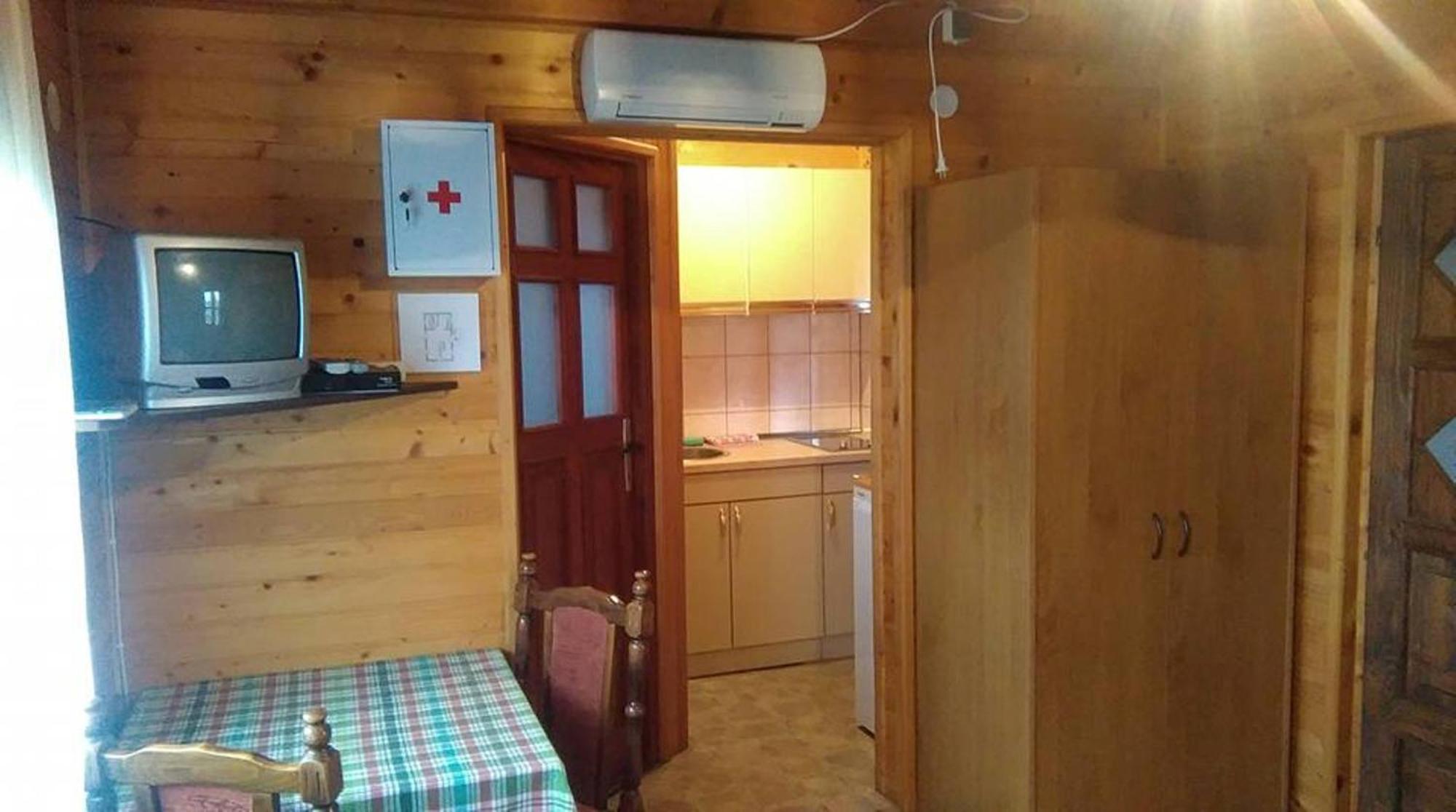House Ilija Hodak セリステ・ドゥレズニツコ 部屋 写真