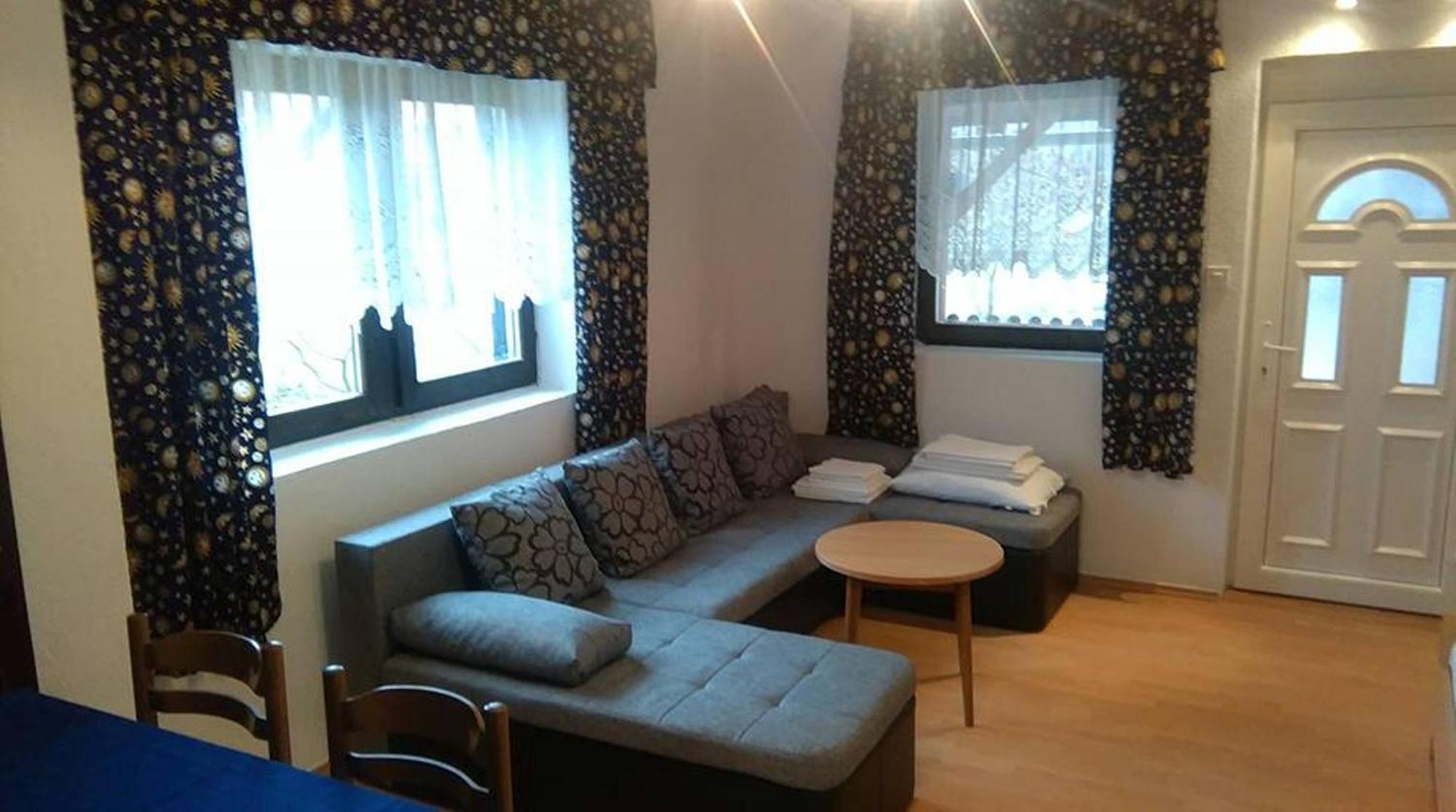 House Ilija Hodak セリステ・ドゥレズニツコ 部屋 写真