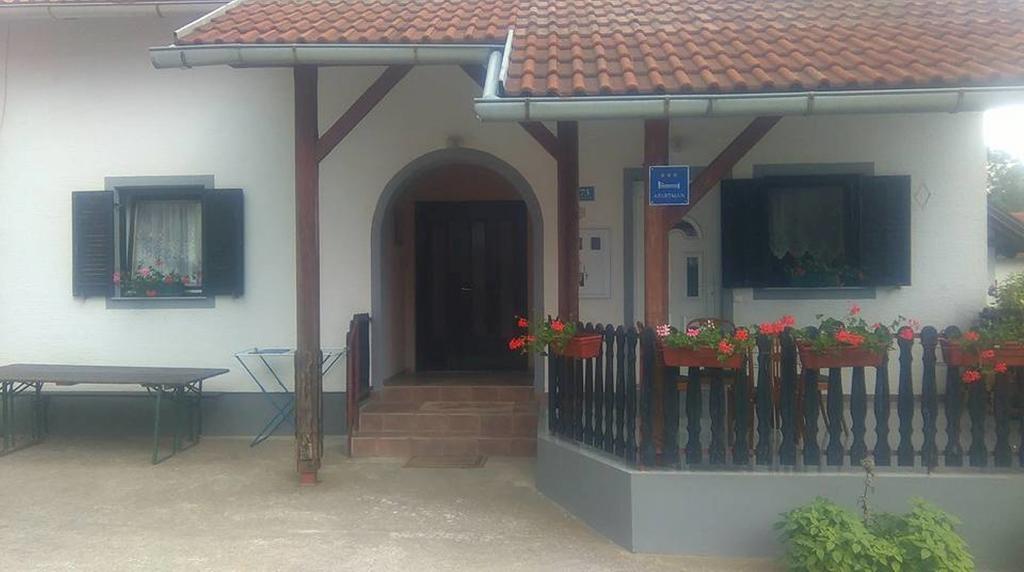 House Ilija Hodak セリステ・ドゥレズニツコ エクステリア 写真